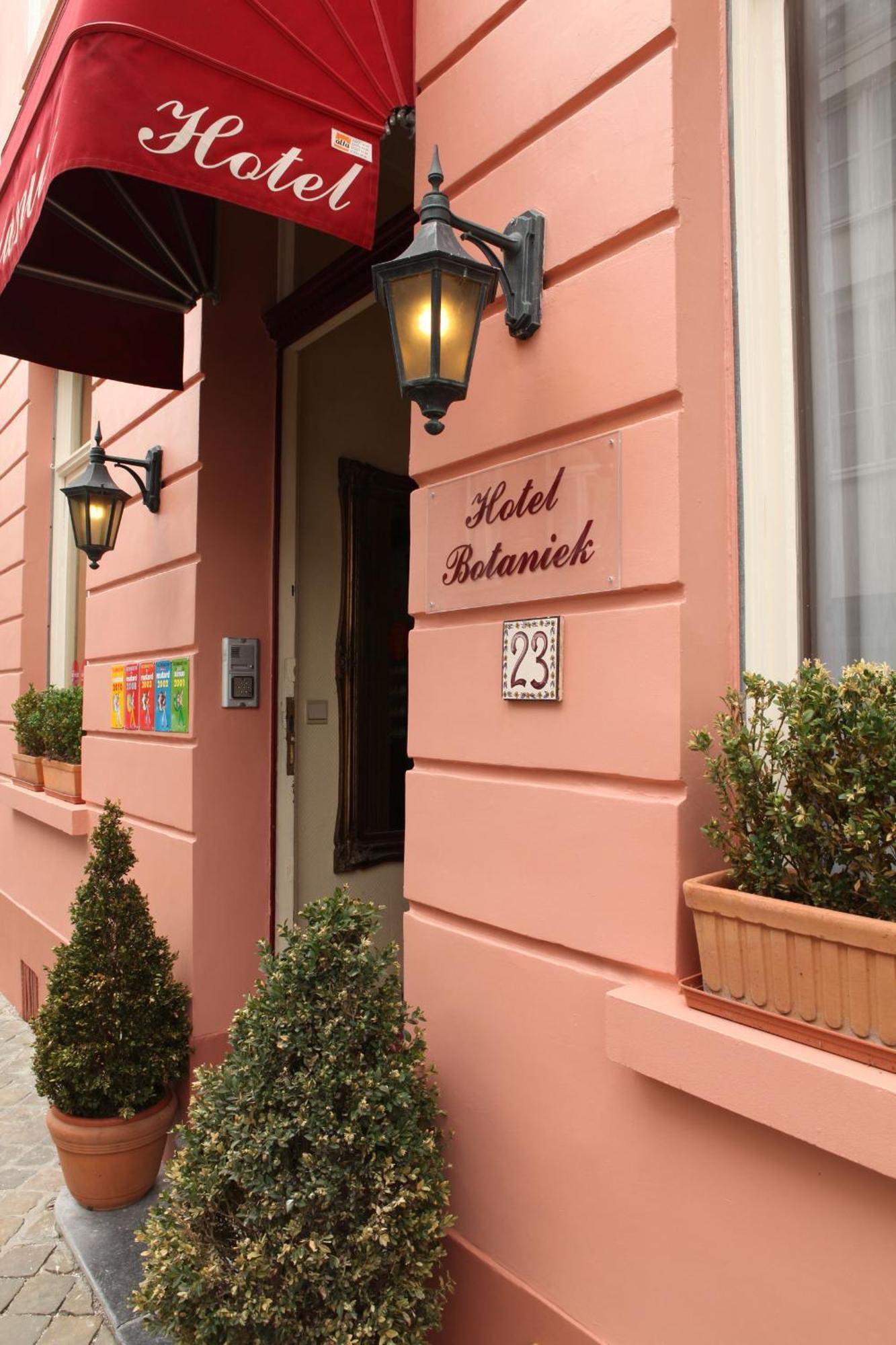 Hotel Botaniek Μπριζ Εξωτερικό φωτογραφία