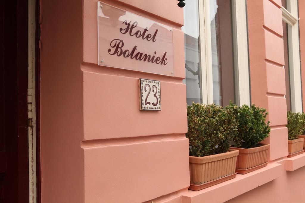Hotel Botaniek Μπριζ Εξωτερικό φωτογραφία